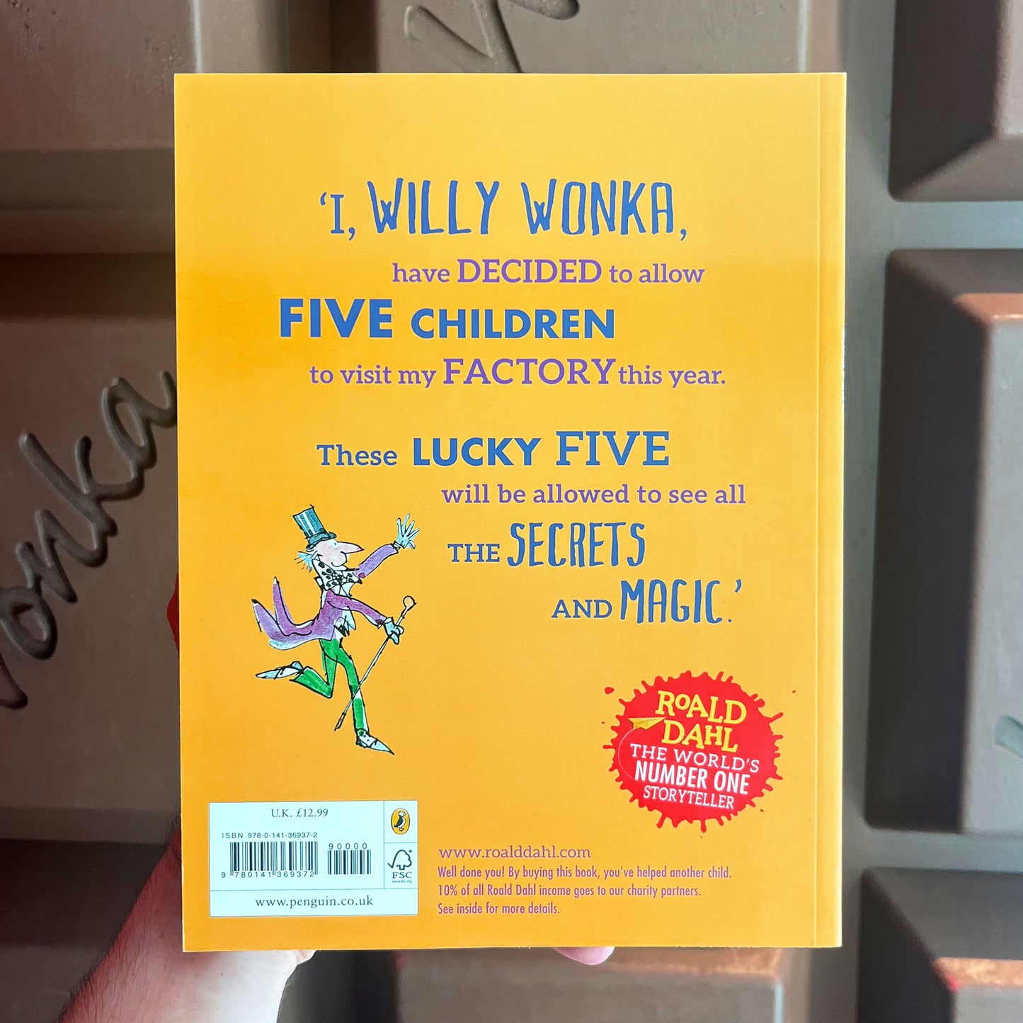 Charlie and the Chocolate Factory Large Paperback